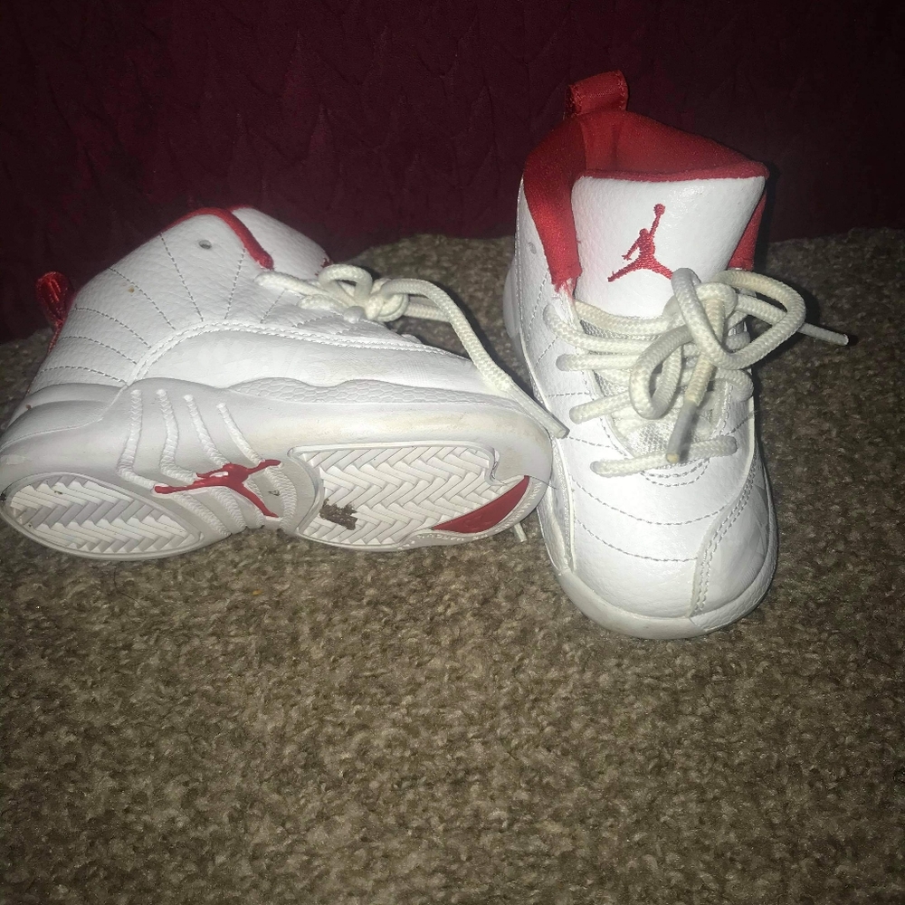 Jordan 12 toddler shoe. Size 5c